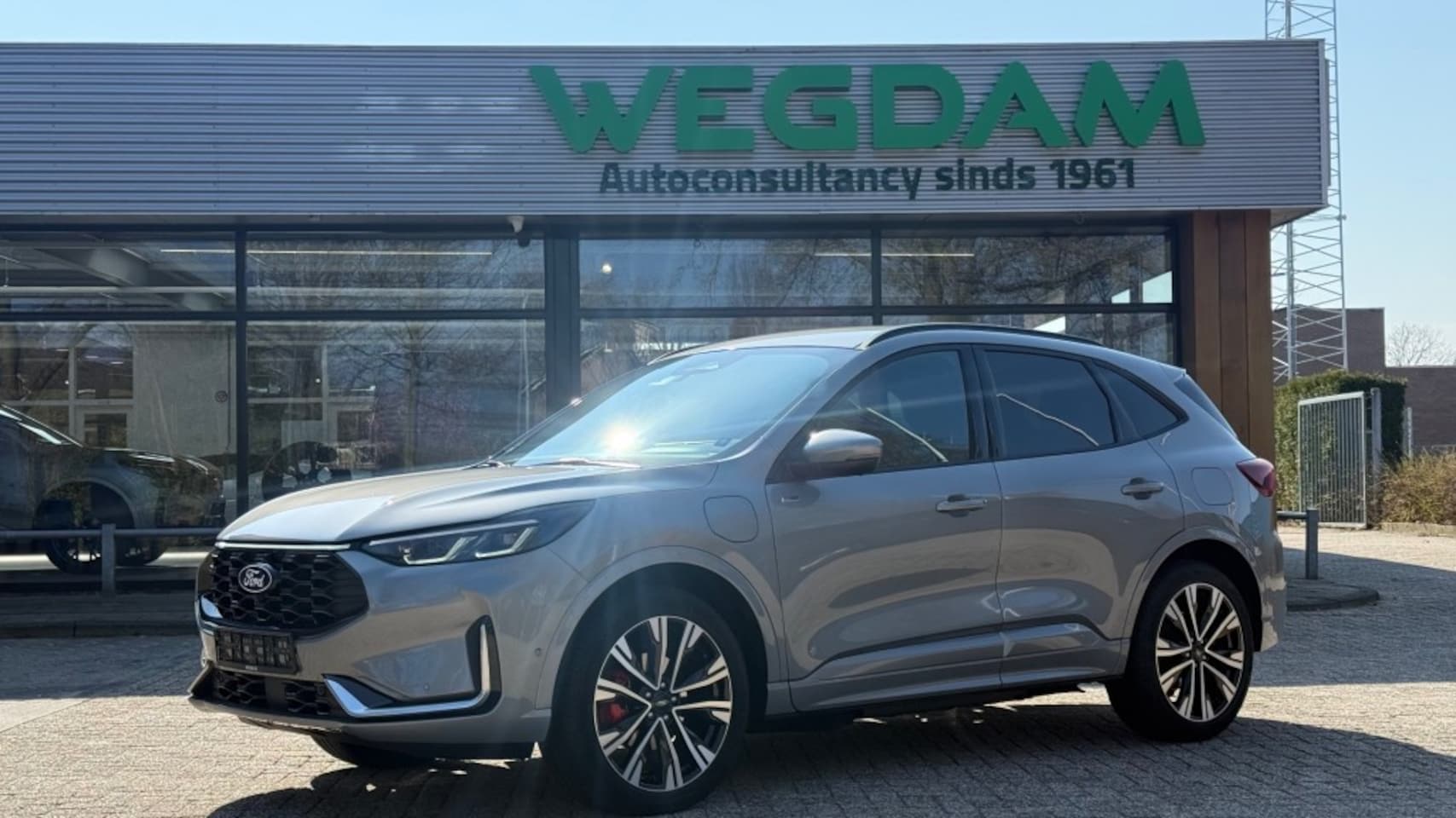 Ford Kuga - 2.5 PHEV ST-LINE X 243pk / Trekhaak+20inch+Techno+Winter - AutoWereld.nl