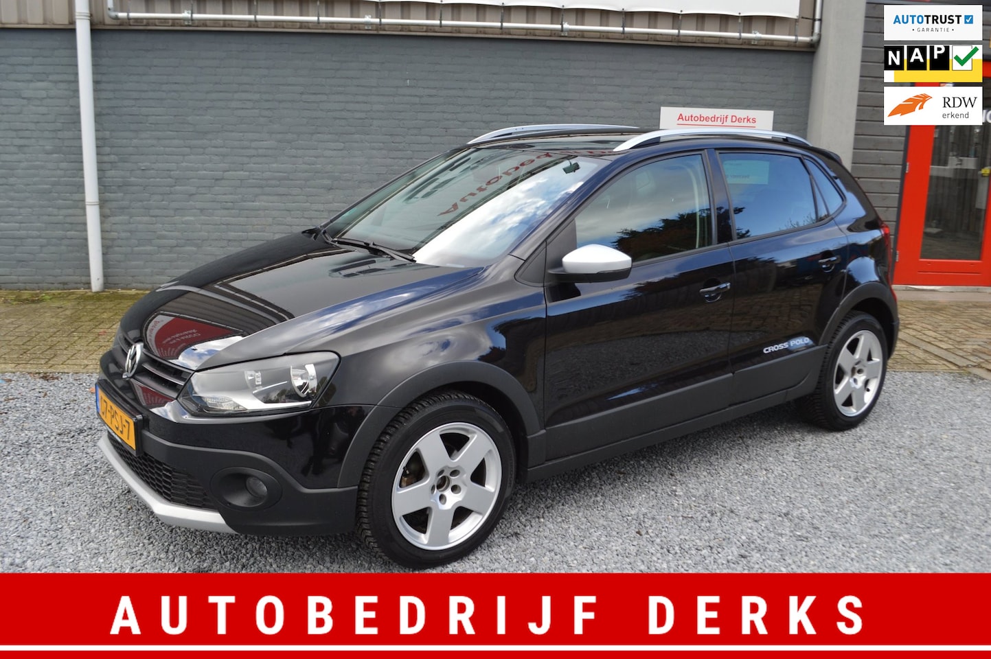 Volkswagen Polo - 1.2 TSI Cross Automaat Airco Navi 5Drs Nieuwstaat Garantie - AutoWereld.nl