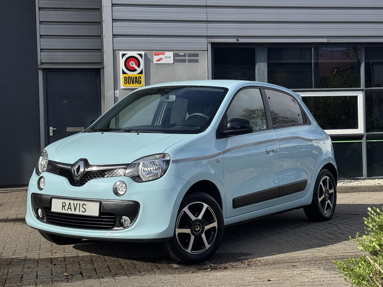 Renault Twingo - 1.0 SCe Limited | LED | Cruise Control | Airco - AutoWereld.nl
