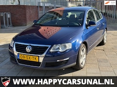 Volkswagen Passat - 2.0 FSI Comfortline, AUTOMAATAIRCO, CRUISE