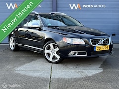 Volvo V70 - 2.0T R-Edition / NETJES / APK 04-2027 / 2e EIGENAAR