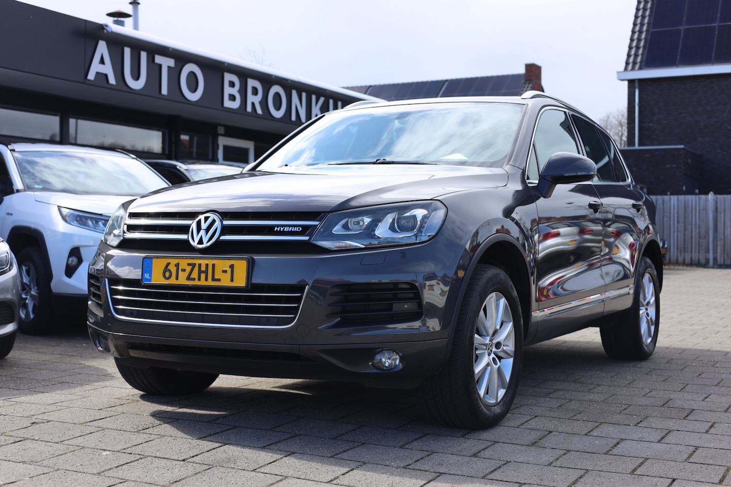 Volkswagen Touareg - 3.0 TSI HYBRID HIGHLINE | AUT | PANO | LEDER | NAVI - AutoWereld.nl