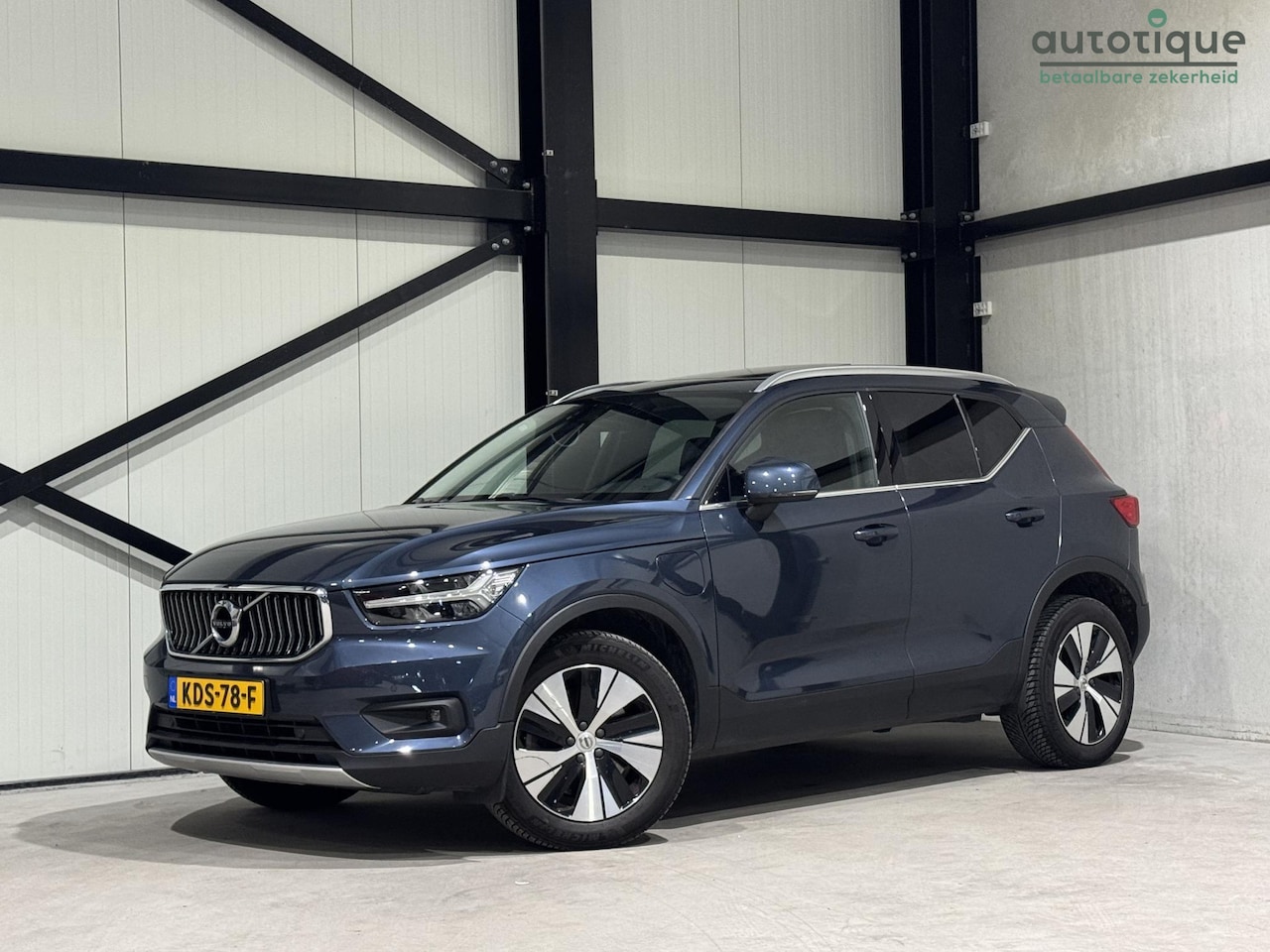Volvo XC40 - 1.5 T4 Recharge Inscription Expression | panorama | leder | auto-pilot | - AutoWereld.nl