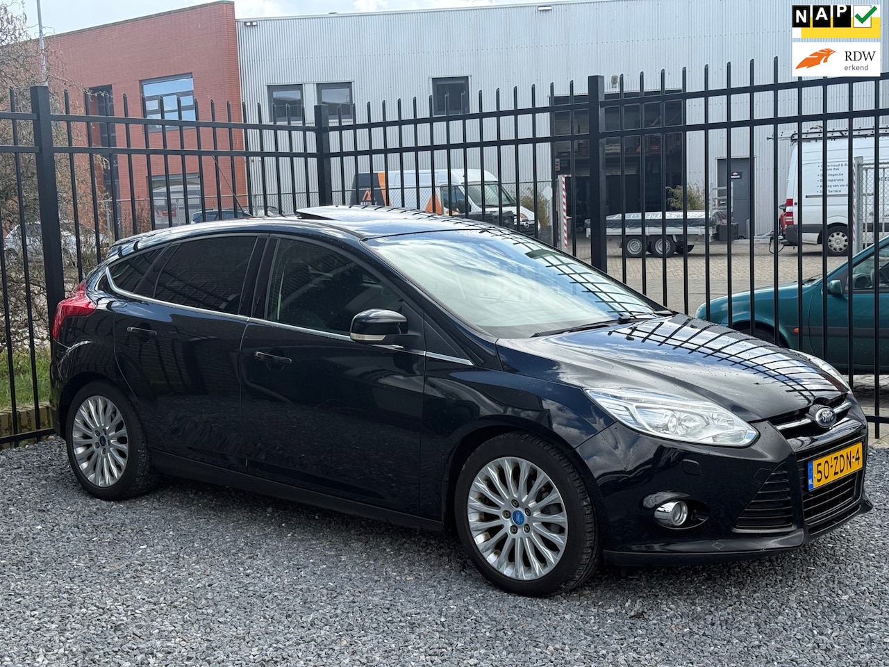 Ford Focus - 1.0 EcoBoost Titanium XENON!CAMERA!6BAK!KOOPJE! - AutoWereld.nl