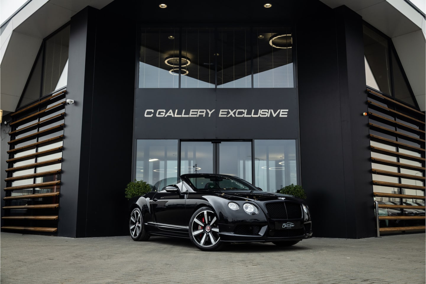 Bentley Continental GTC - 4.0 V8S - Stoelkoeling & Massage | ACC | Camera - AutoWereld.nl