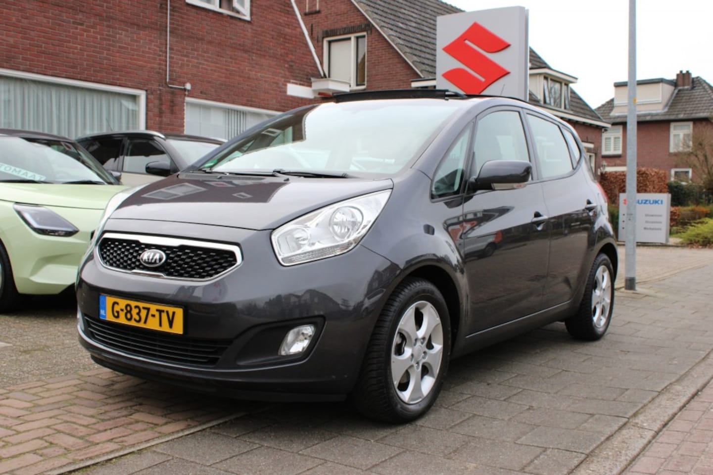 Kia Venga - 1.6 CVVT World Cup Edition 1.6 CVVT WORLD CUP EDITION - AutoWereld.nl