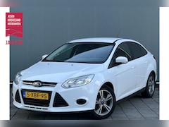Ford Focus - BWJ 2014 | 1.0T 101PK Edition | AIRCO | CRUISE | LICHTMETAAL | PRIVACY GLASS | RADIO/CD |