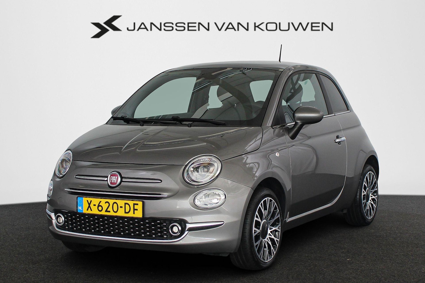 Fiat 500 - 1.0 Hybrid Dolcevita Panoramadak Apple CarPlay Parkeersensoren - AutoWereld.nl