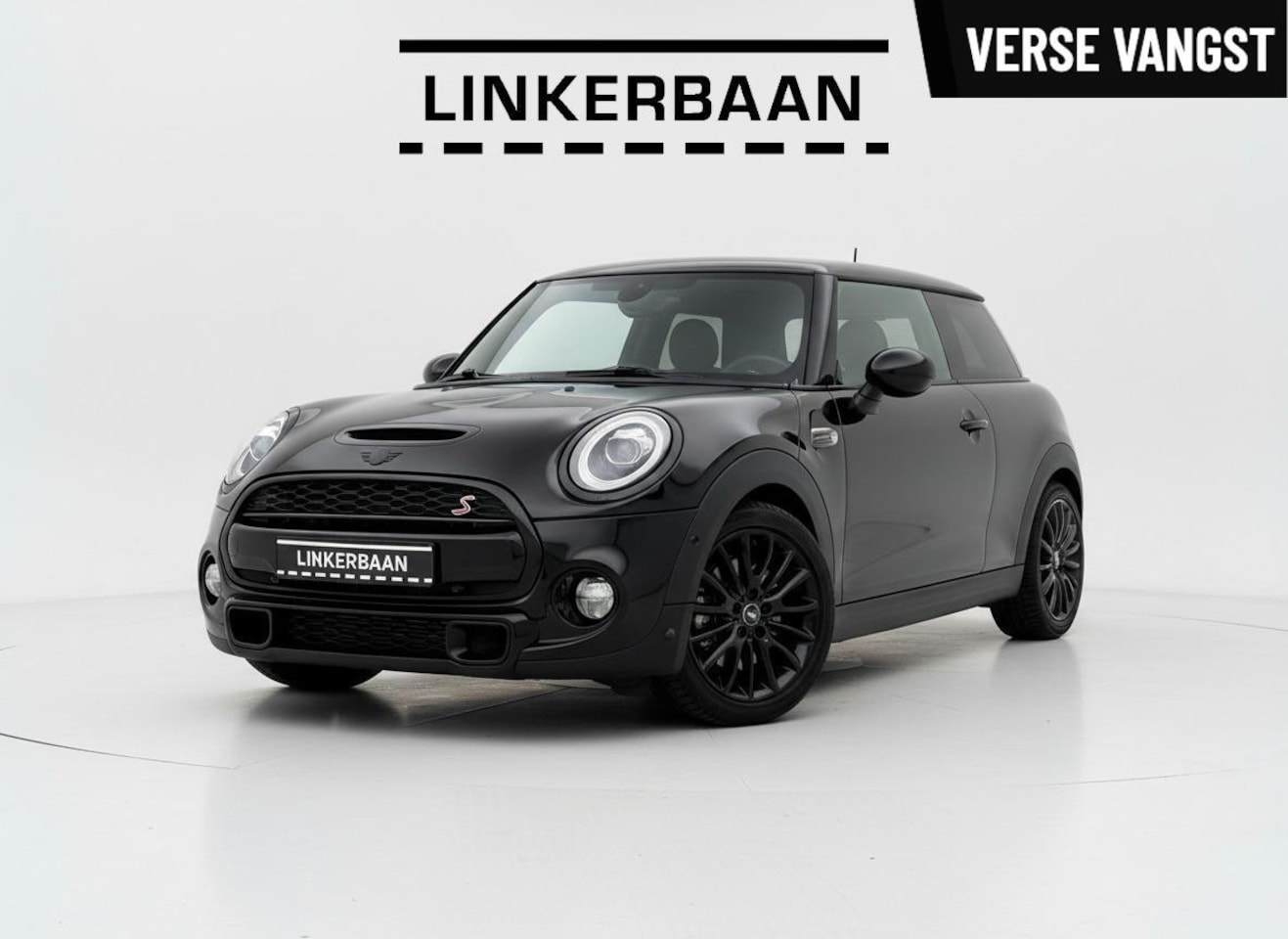 MINI John Cooper Works - S 2.0 Chili | Facelift | Panodak | JCW | LED | Black Pack | 17 inch | - AutoWereld.nl