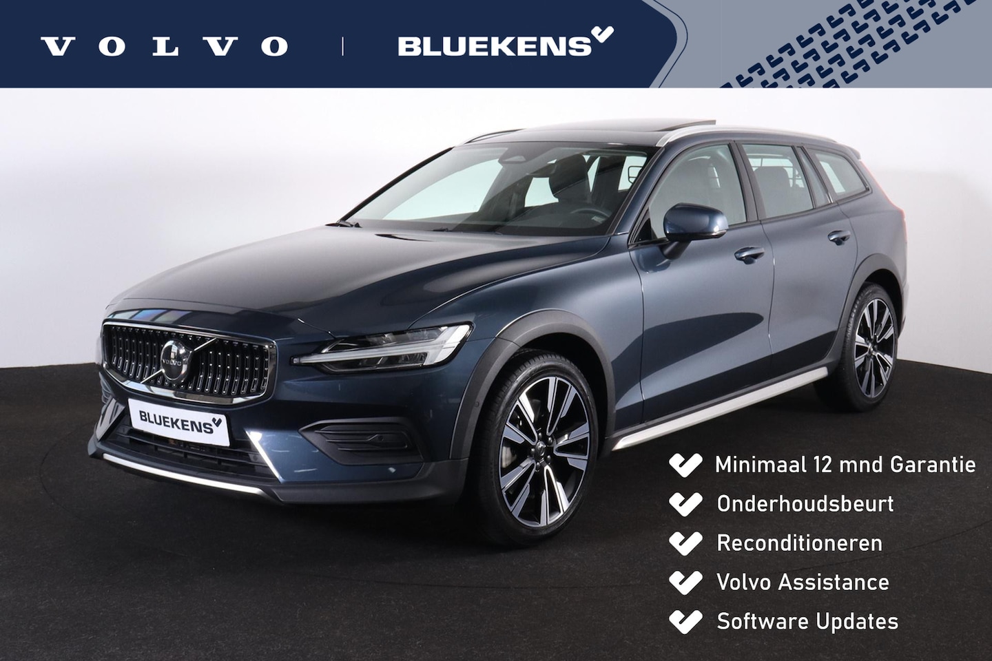 Volvo V60 Cross Country - B5 AWD Plus - Panorama/schuifdak - IntelliSafe Assist & Surround - Parkeercamera achter - - AutoWereld.nl