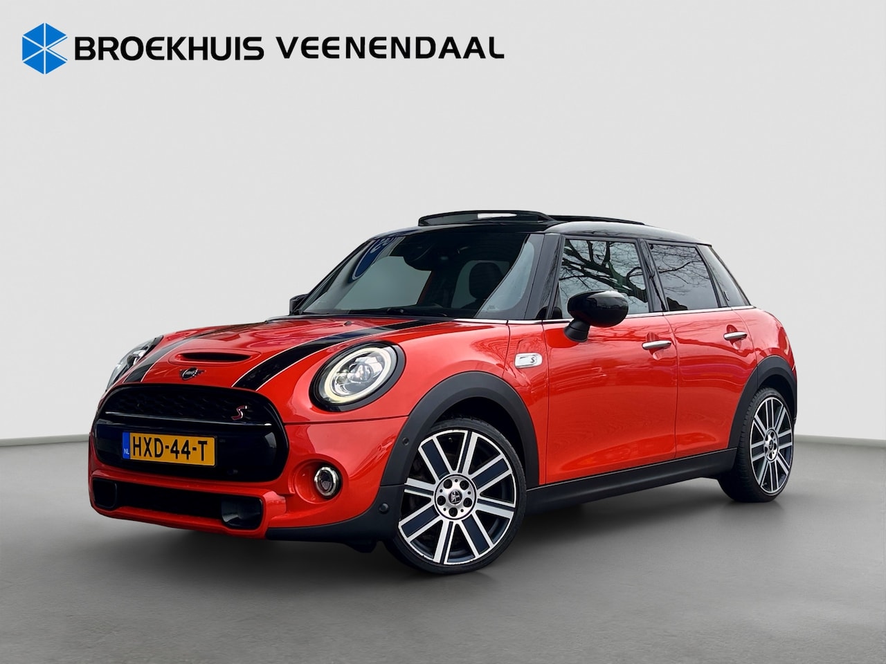 MINI Cooper S - Mini 2.0 60 Years Edition | Pano | H&K | Yours Leder | Adap. Cruise | Navi | Achterspoiler - AutoWereld.nl