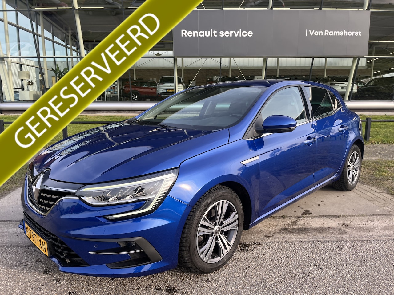 Renault Mégane - 1.3 TCe Intens 141PK / Dealer onderhouden / Leder / Stoelverw. / Stuurverw. / Keyless / Cl - AutoWereld.nl