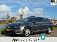 Volkswagen Passat Variant - 1.4 TSI GTE Highline VIRTUAL COCKPIT PANO DEALER ONDERHOUDEN