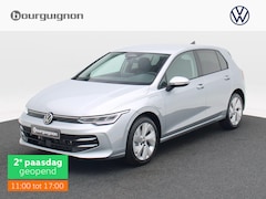Volkswagen Golf - Life Edition 1.5 eHybrid 204 PK | Trekhaak | Carplay | Camera | Adaptief Cruise Control |