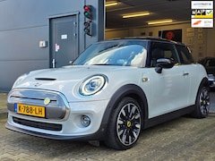 MINI Mini-Electric - Yours 33 kWh / NAP / 1 EIGENAAR / DEALER ONDERH. / STOELVERW. / CAMERA / KEYLESS / LEDER /