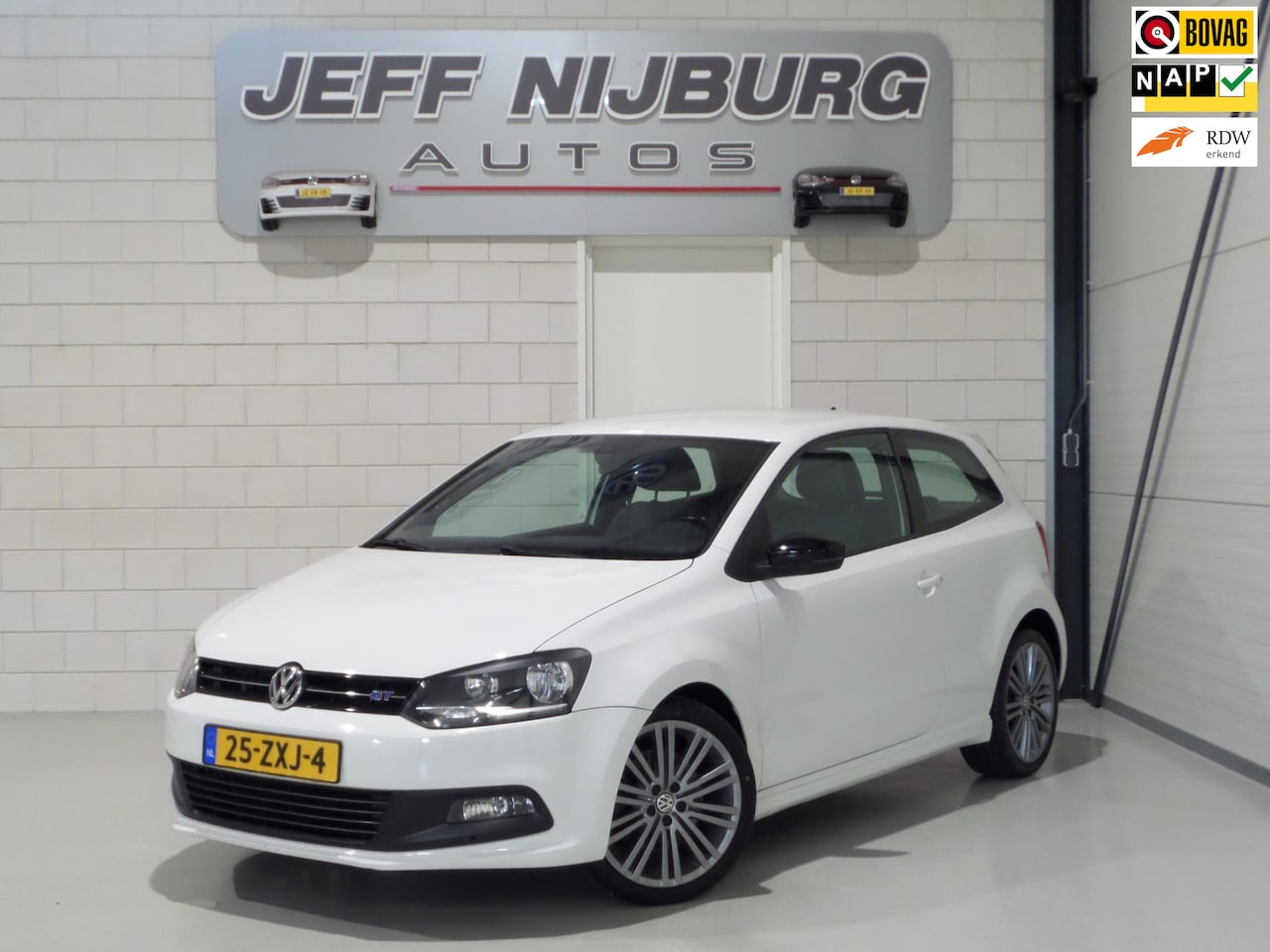 Volkswagen Polo - 1.4 TSI BlueGT "Origineel NL!" Automaat! Garantie Navigatie Bluetooth Leer-Alcantara 17"Ve - AutoWereld.nl