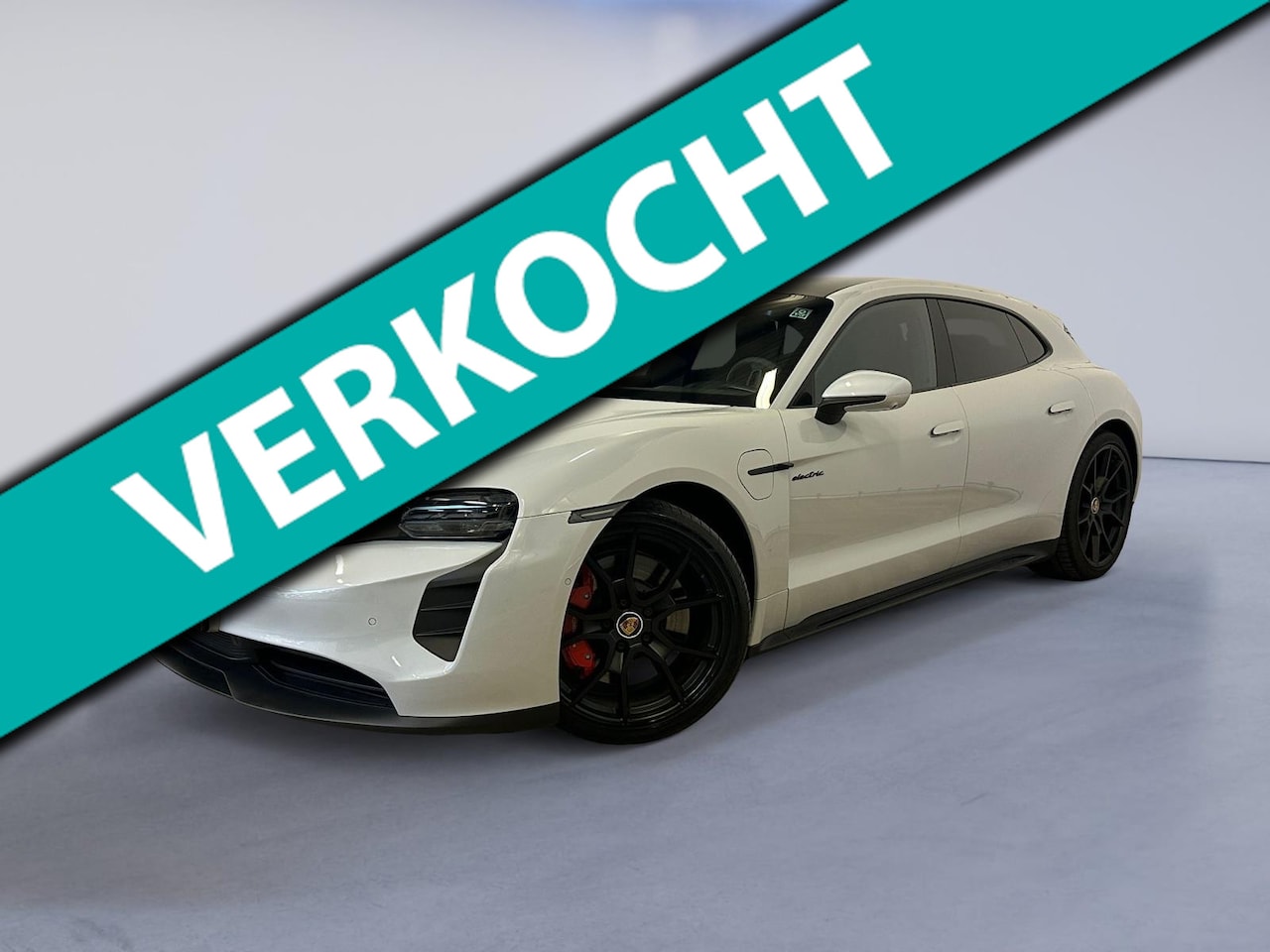 Porsche Taycan - GTS 93 kWh|BURMESTER|DEALER ONDERHOUDEN|PANO|INRUIL MOGELIJK| - AutoWereld.nl