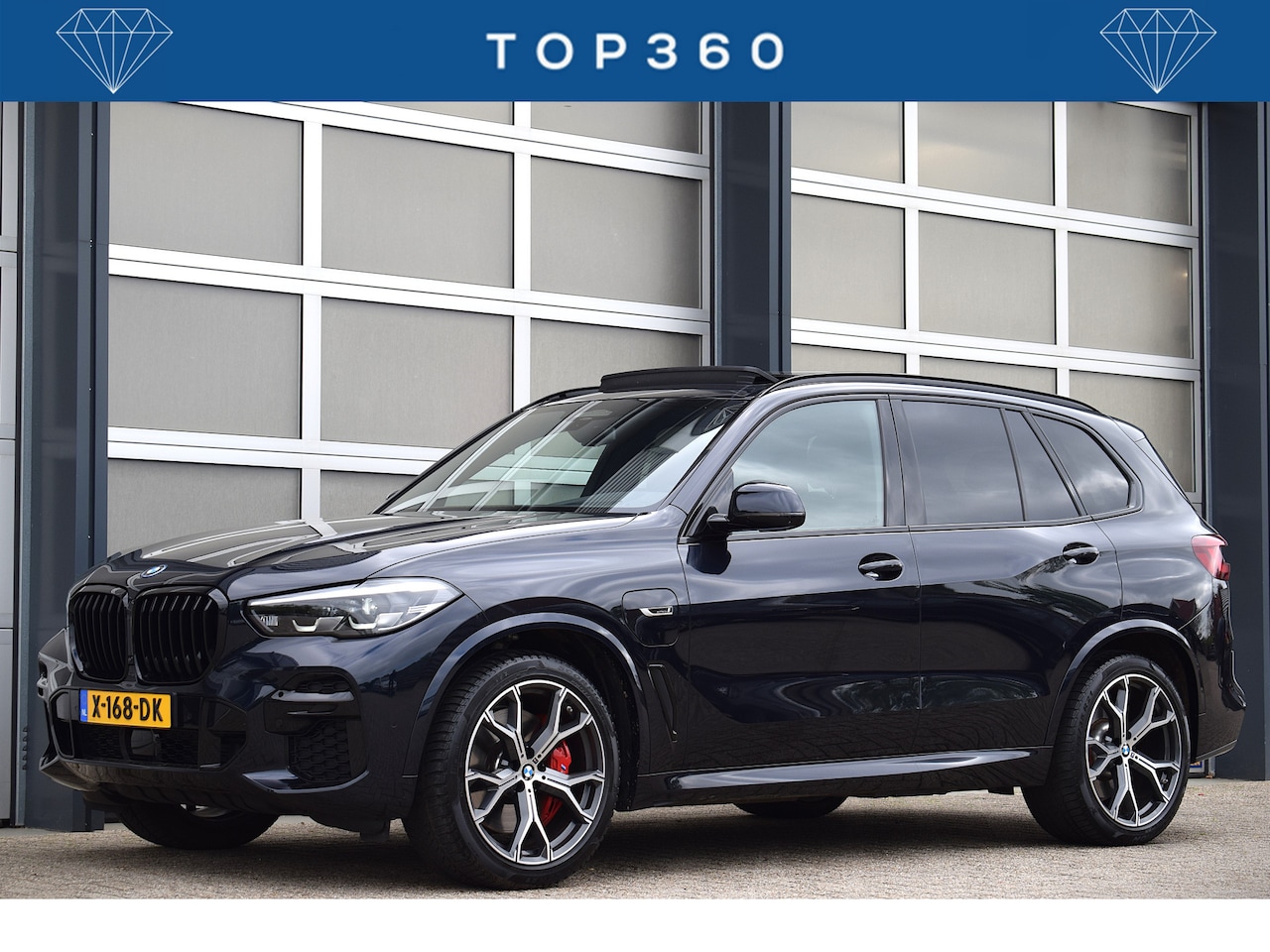 BMW X5 - xDrive45e High Executive M-Sport | Panodak | Carbon Zwart | Full options! 3.0 6 cilinder - AutoWereld.nl