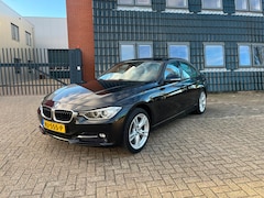 BMW 3-serie - 320d High Executive, Head up, NW staat