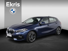 BMW 1-serie - 118i Executive Edition | Stoelverwarming | Parkeersensoren | M Hooglans Shadow Line | 17"