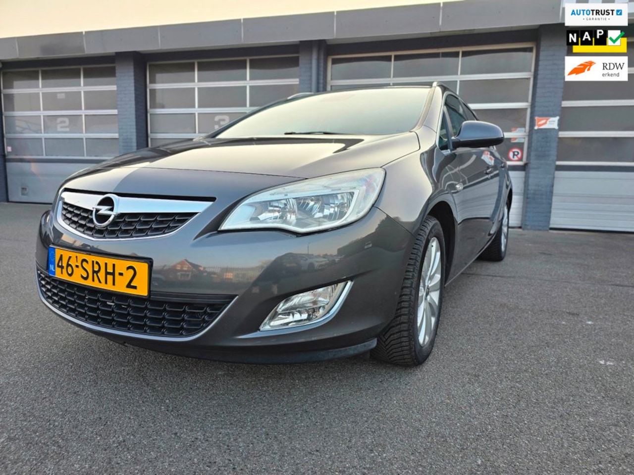 Opel Astra Sports Tourer - 1.4 Turbo Cosmo Beste Prijs Garantie! - AutoWereld.nl
