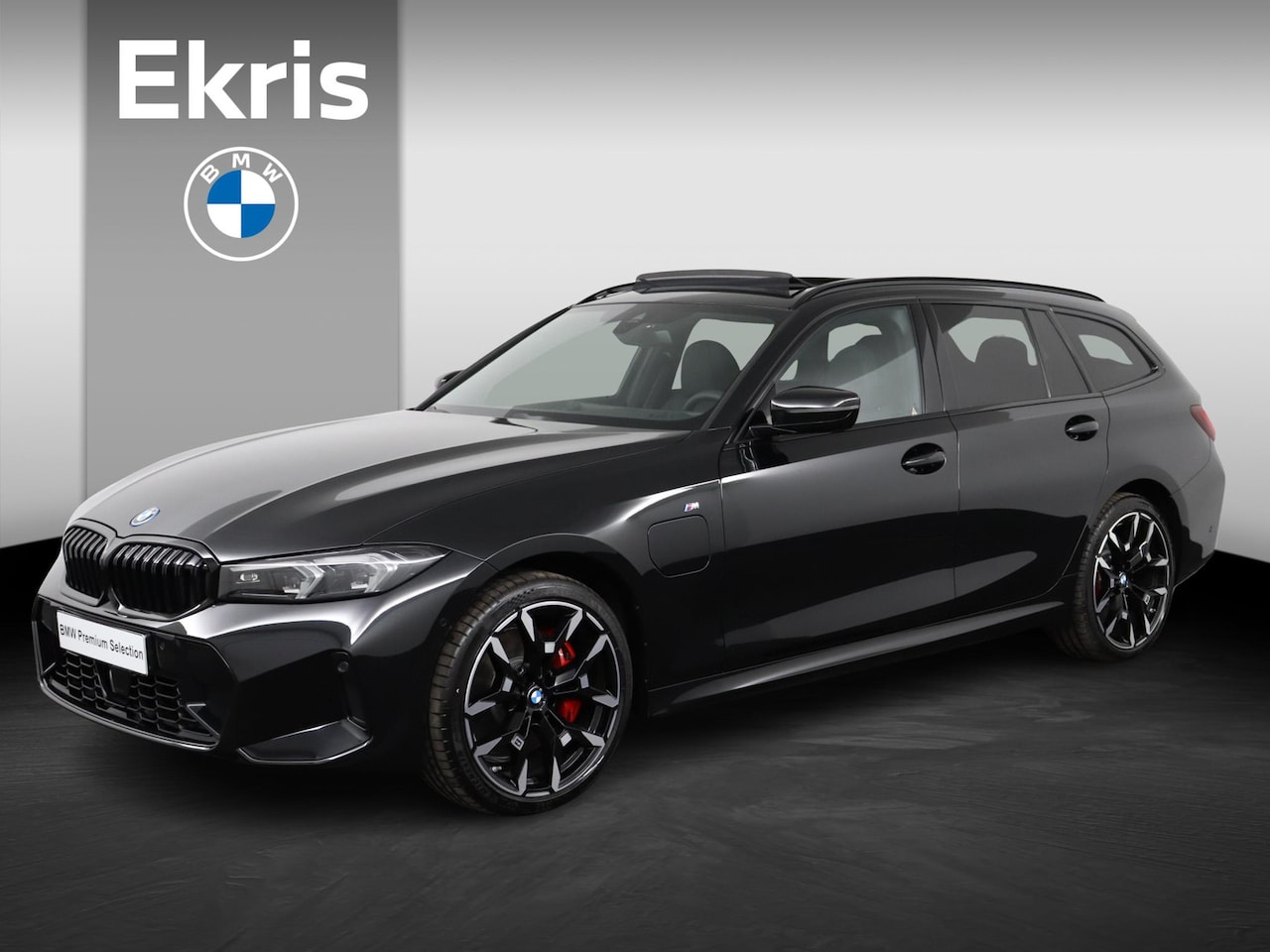 BMW 3-serie Touring - 330e xDrive M Sportpakket Pro | Trekhaak | Panoramadak | Harman Kardon | Active Cruise Con - AutoWereld.nl