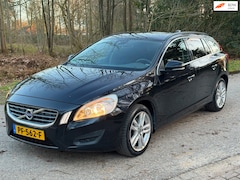 Volvo V60 - 1.6 D2 Automaat Zwart 2013 Navi