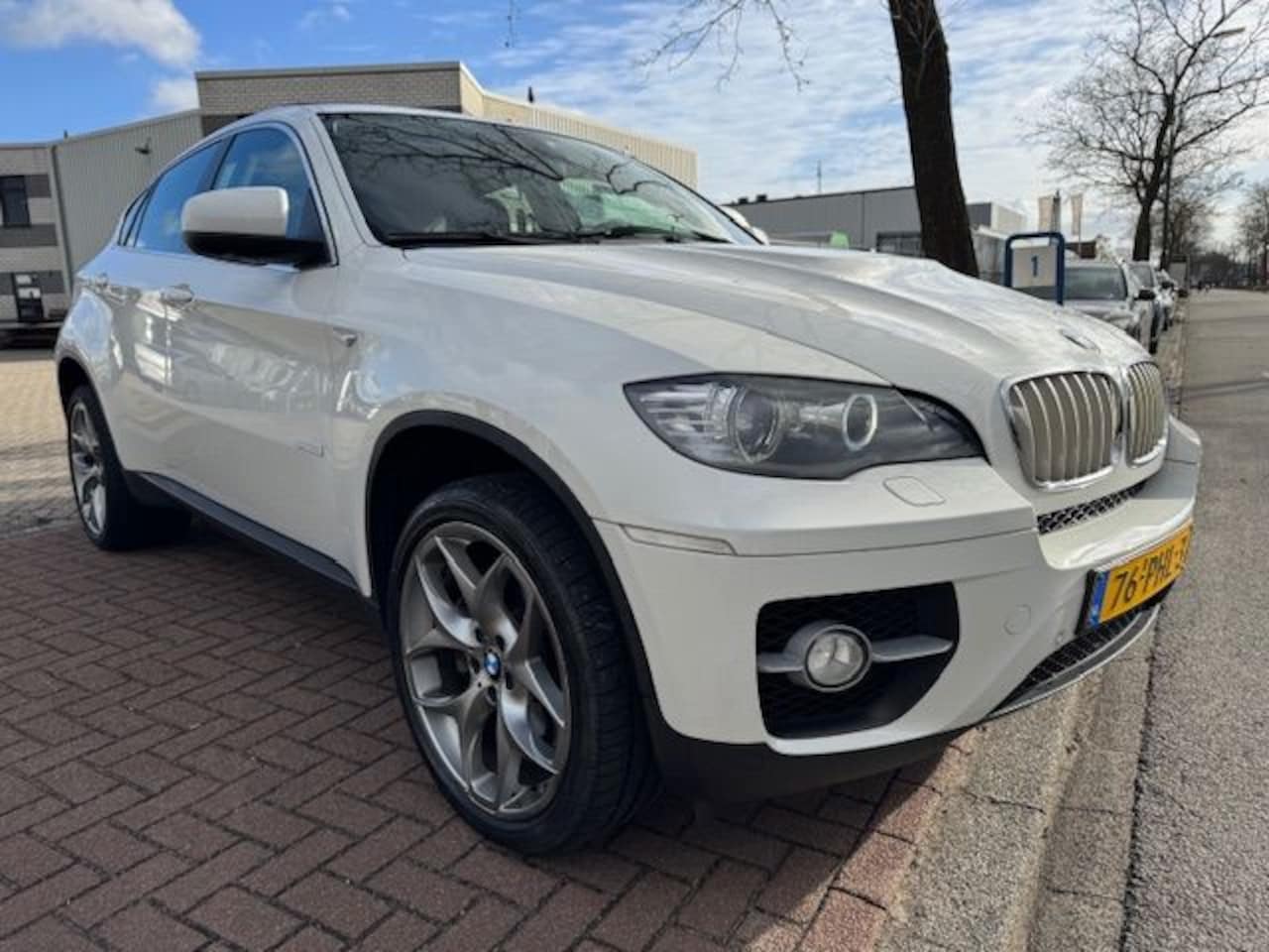 BMW X6 - 5.0i 408pk ActiveHybrid Airco/ECC,Navi,Camera,Open Dak Zeer Nette Auto - AutoWereld.nl