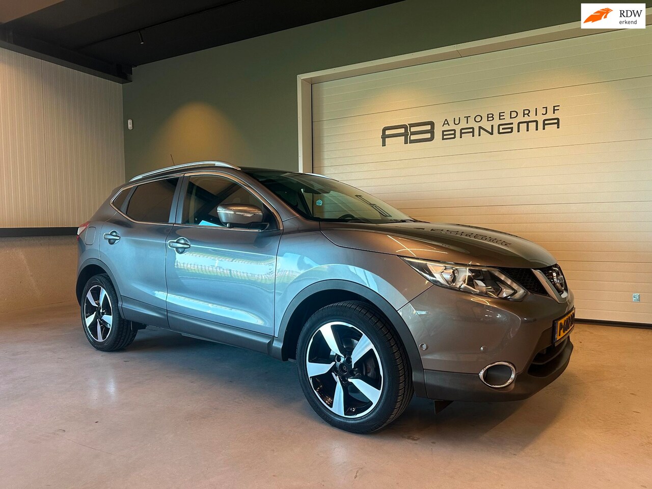 Nissan Qashqai - 1.2 PREMIER EDITION/CLIMA AIRCO/CRUISE CONTROL/360* CAMERA/BLUETOOTH/PANORAMADAK/STOELVERW - AutoWereld.nl