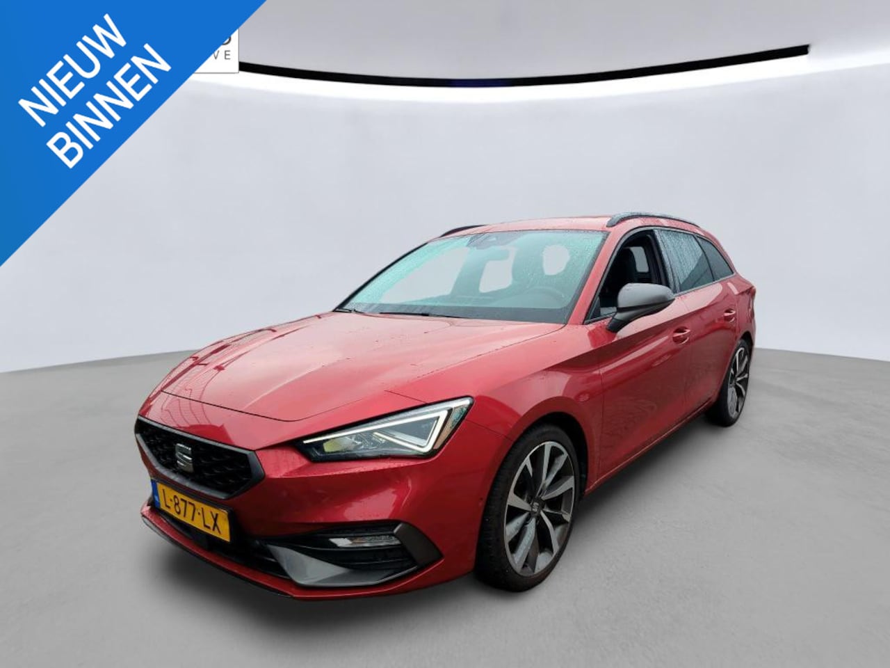 SEAT Leon Sportstourer - 1.5 TSI FR Business Intense NL-AUTO | TREKHAAK | CARPLAY - AutoWereld.nl