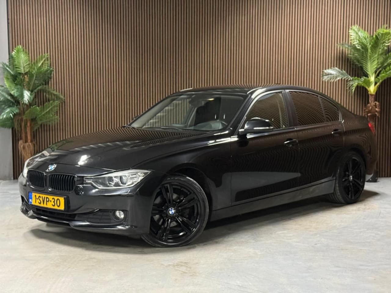 BMW 3-serie - 320i EDE High Exec - AutoWereld.nl