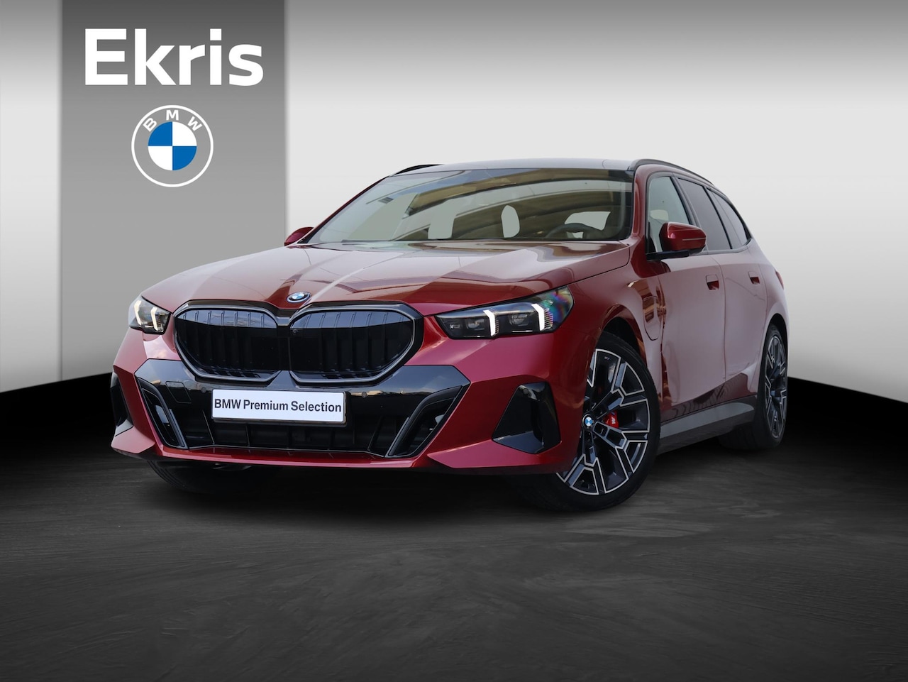 BMW 5-serie Touring - 530e M Sportpakket Pro/ Stuurwiel verwarmd/ Comfort Access/ Elektrische Trekhaak/ panorama - AutoWereld.nl