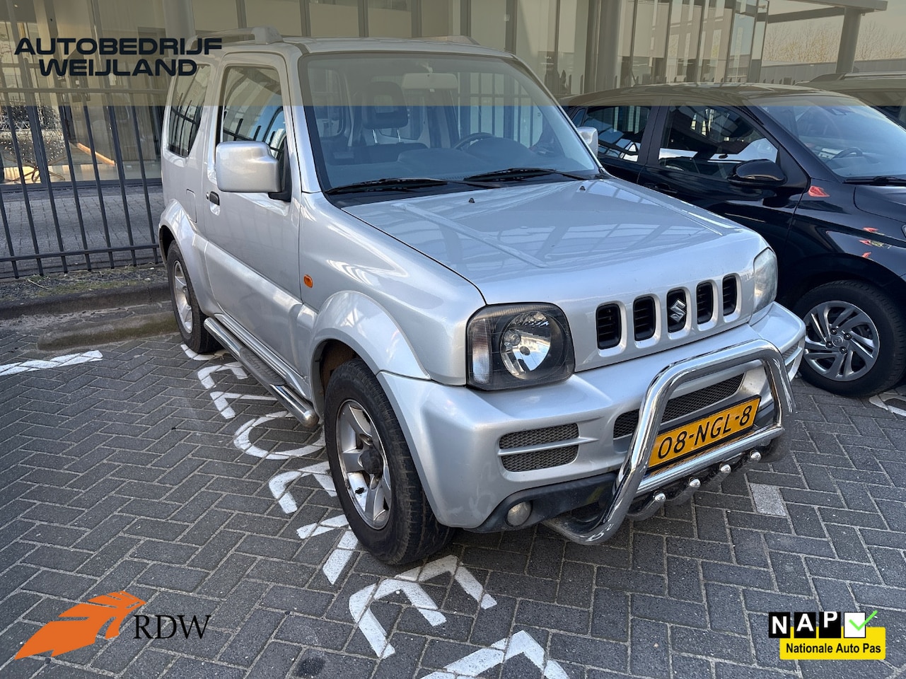Suzuki Jimny - 1.3 Exclusive I Airco I 15" I Trekhaak I Pushbar I Sidebar I Radio-cd I - AutoWereld.nl