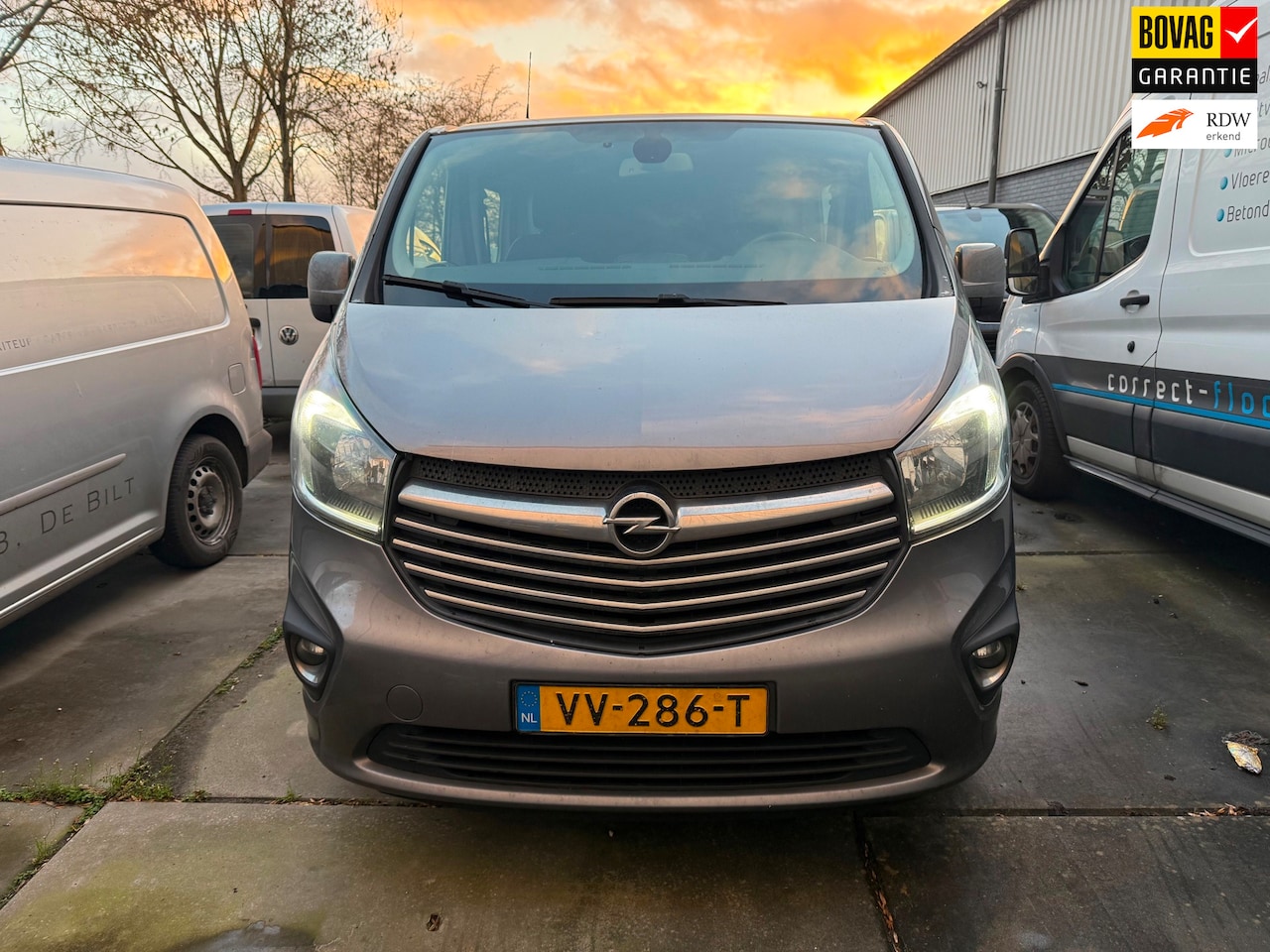 Opel Vivaro - 1.6 CDTI L2H1 DC Edition EcoFlex ‘16 NETTE BUS - AutoWereld.nl