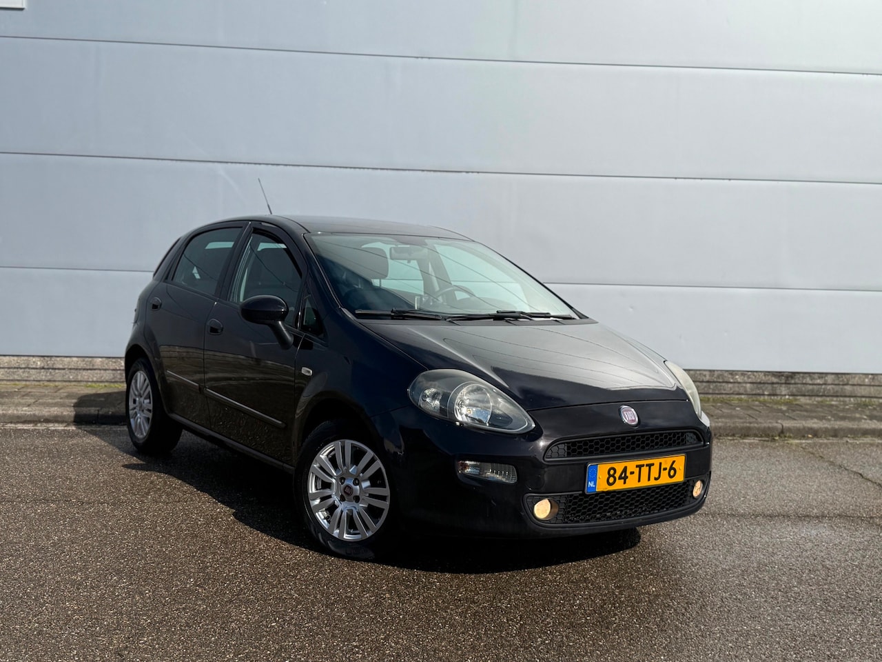 Fiat Punto Evo - 1.3 M-Jet Easy 5D (bj 2012) CLIMATE|LMV|EURO5|EXPORTPRIJS - AutoWereld.nl