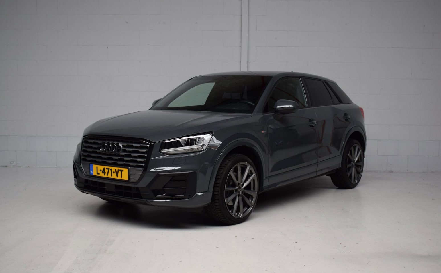 Audi Q2 - 35 TFSI S-Line CAMERA / 19INCH / CARPLAY / VLAKSTUUR / STOELVERWARMING - AutoWereld.nl