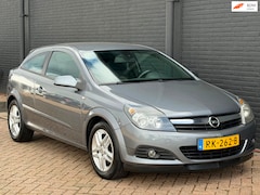 Opel Astra GTC - 1.8 Business CLIMA CRUISE BOEKJES PDC APK