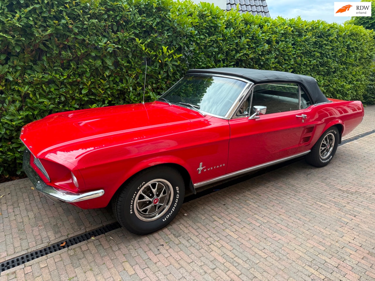 Ford Mustang - 1967 V8 automaat cabriolet - AutoWereld.nl