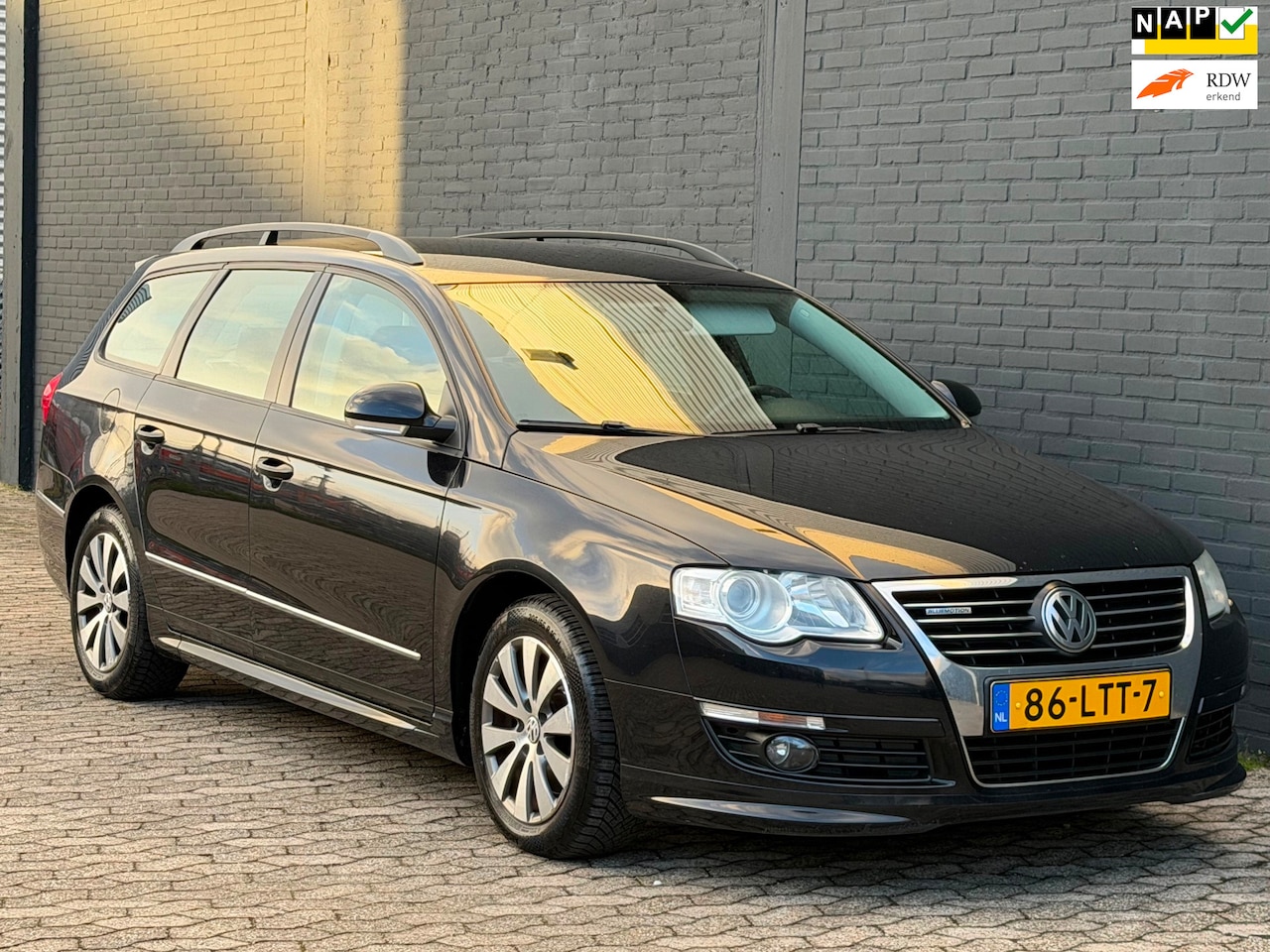 Volkswagen Passat Variant - 1.6 TDI Comfortline 7p CLIMA CRUISE PDC TREKHAAK - AutoWereld.nl