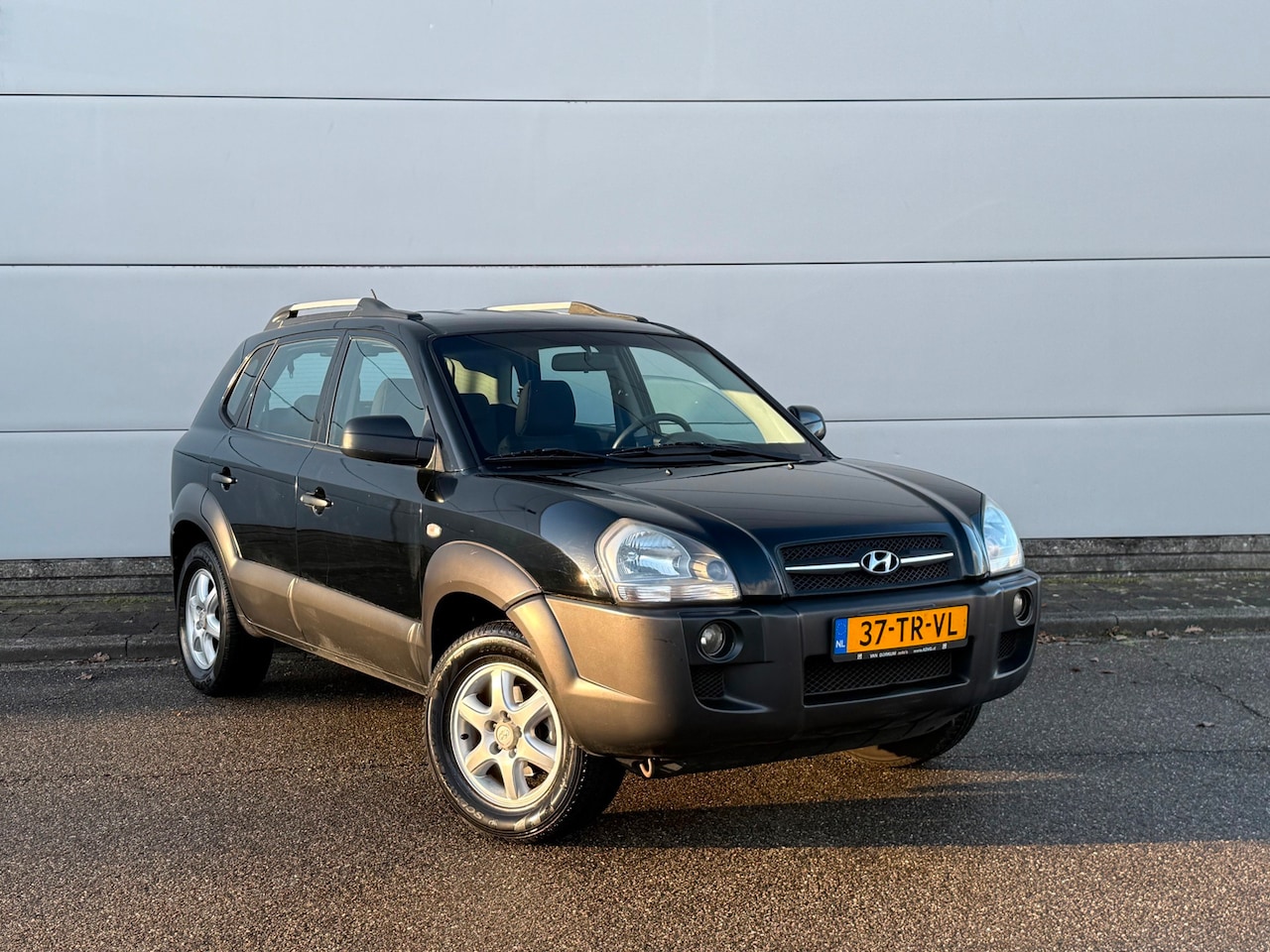Hyundai Tucson - 2.0i Active (bj 2007) AIRCO|CRUISE|196000 KM|EXPORTPRIJS - AutoWereld.nl