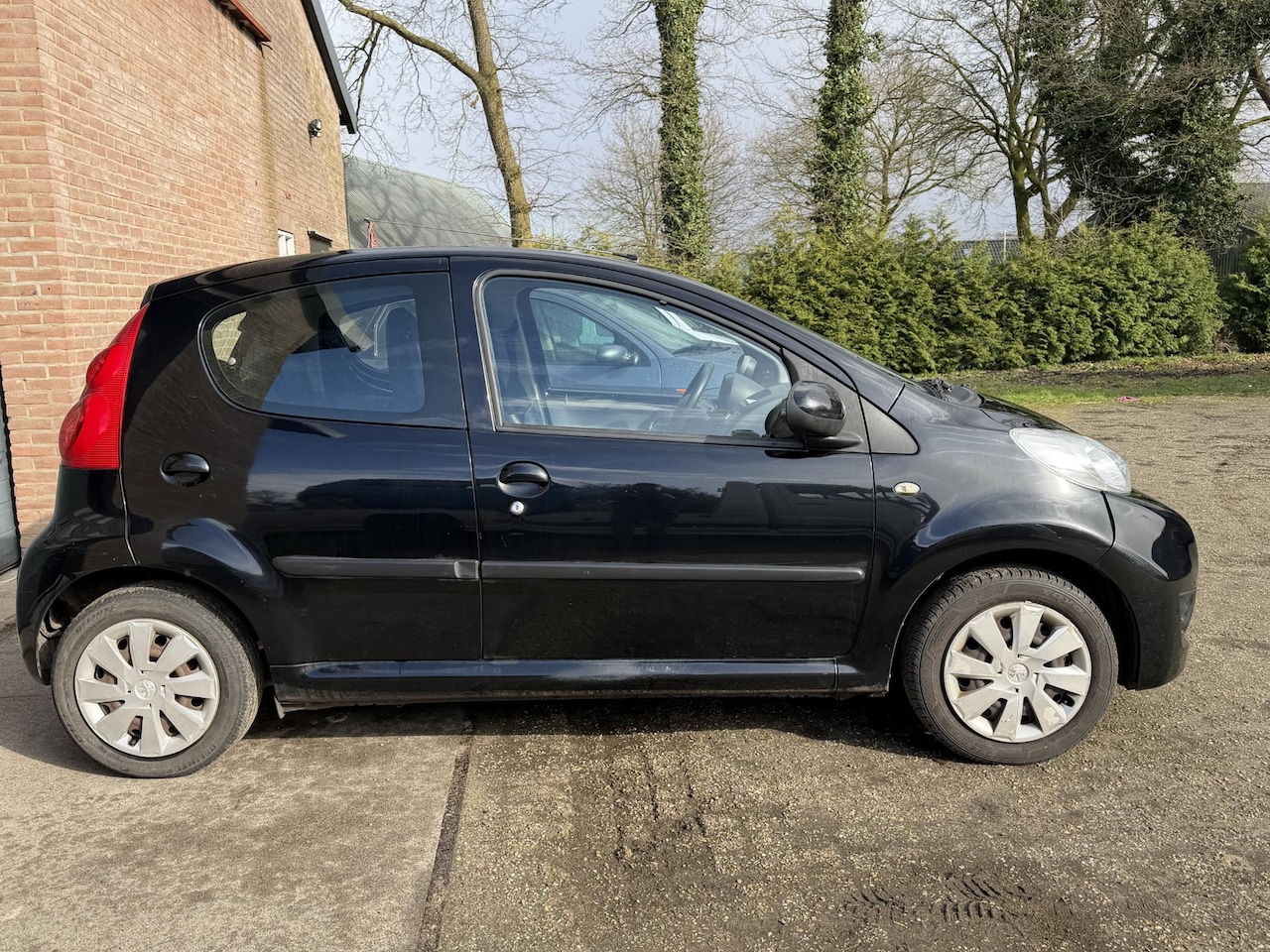 Peugeot 107 - 1.0-12V XS Airco/Alcantara/NAP - AutoWereld.nl