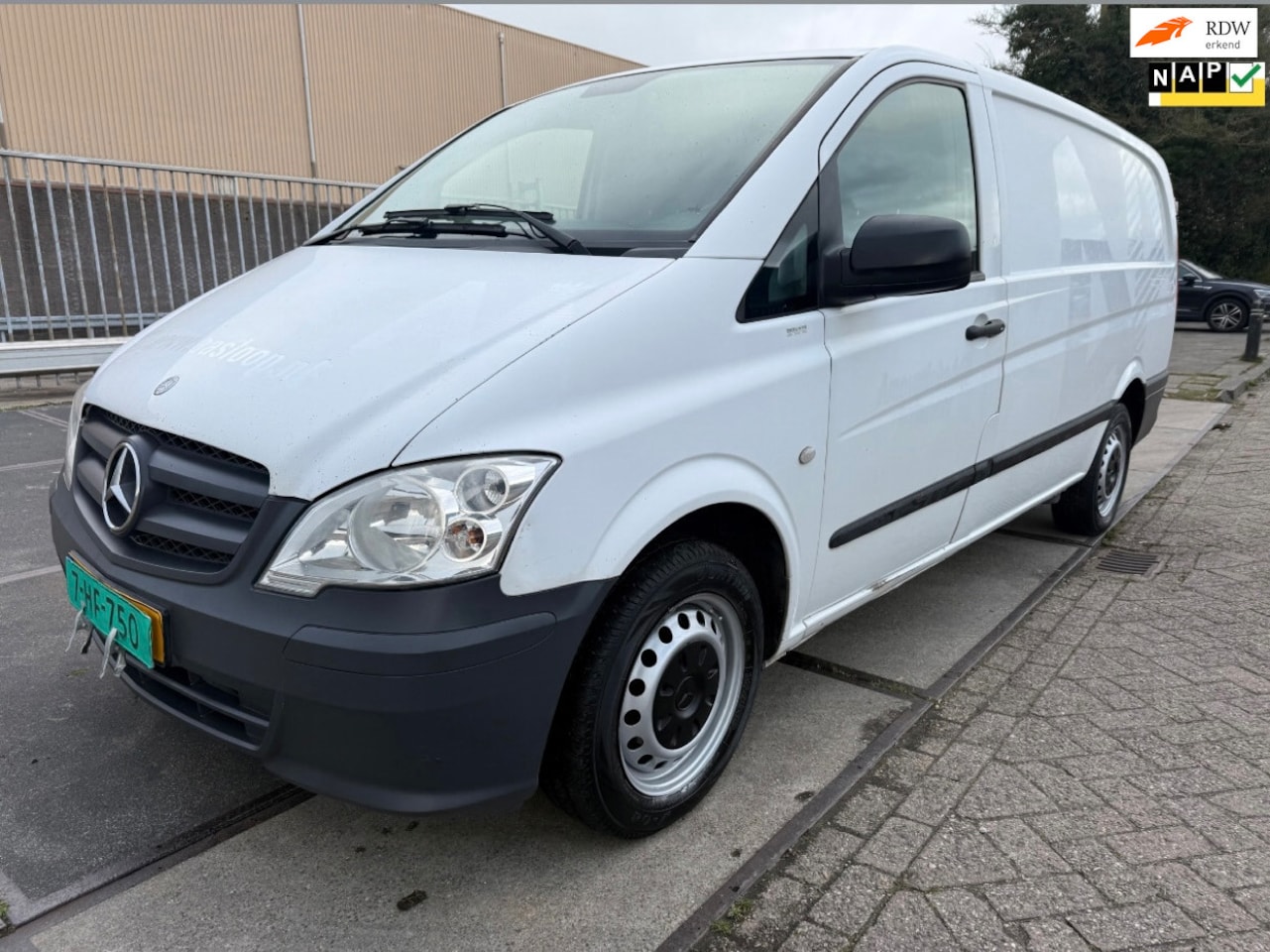 Mercedes-Benz Vito - 110 CDI 320 Functional Lang DC Standaard 110 CDI 320 Functional Lang DC Standaard - AutoWereld.nl
