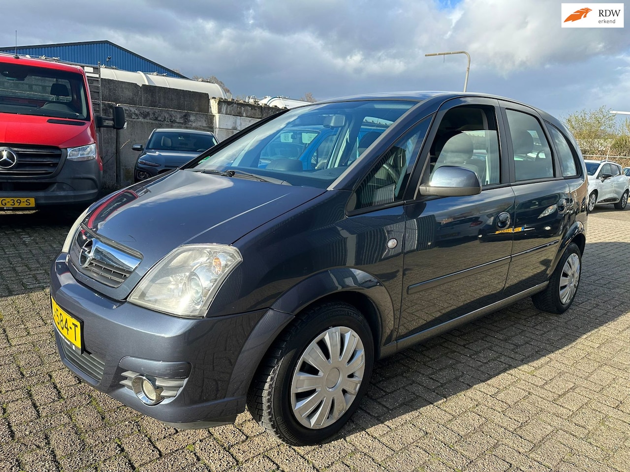 Opel Meriva - 1.6-16V Cosmo AUTOMAAT/ AIRCO/ STOELVERWARMING! - AutoWereld.nl