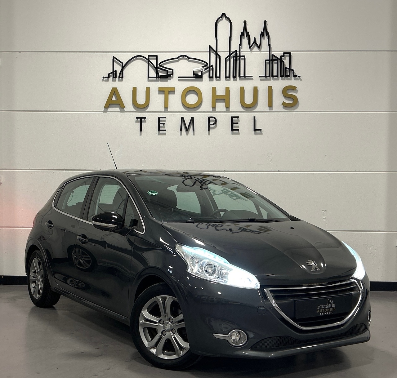Peugeot 208 - 1.2 VTi Allure Airco Climate Bluetooth Isofix 5Deurs 16Inch - AutoWereld.nl