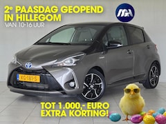 Toyota Yaris - 1.5 Hybrid Bi-Tone Plus | Panoramadak | Navigatie | Parkeercamera