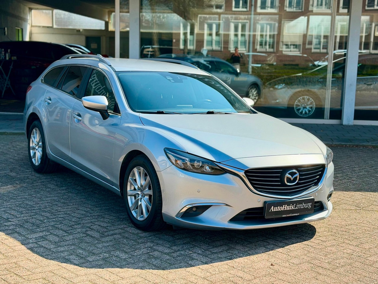 Mazda 6 Sportbreak - 2.0 SkyActiv-G 165 TS+|1e Eigenaar|Sublieme staat|Nav|Trekhaak - AutoWereld.nl