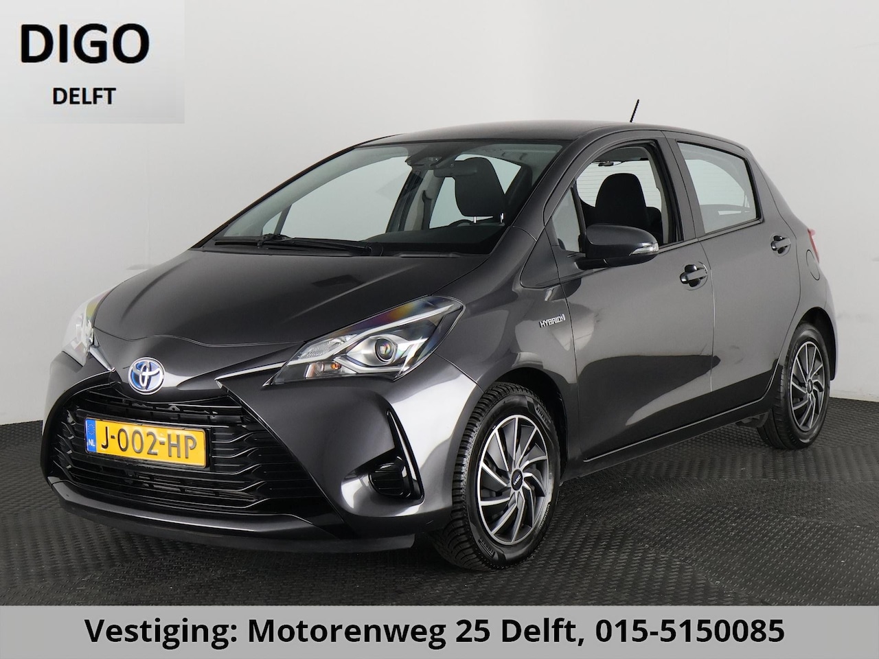 Toyota Yaris - 1.5 HYBRID ACTIVE AUTOMAAT GARANTIE 8-2030! 100% ONDERHOUDEN . CAMERA . CRUISE CONTROL . E - AutoWereld.nl