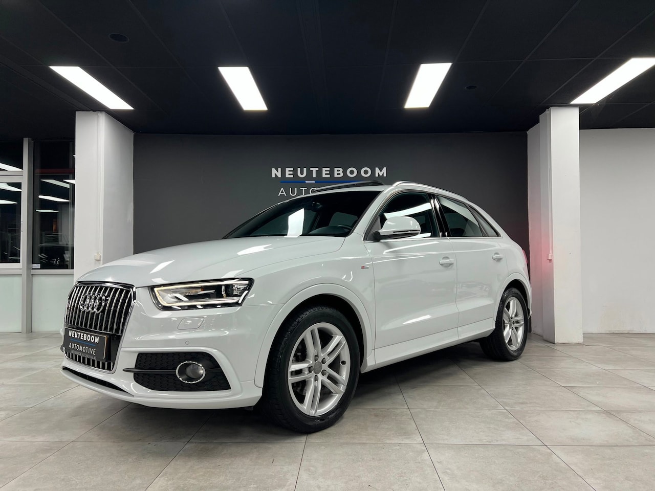 Audi Q3 - 1.4 TFSI S-LINE | Leer| Cruise |Camera| Led | Pano | - AutoWereld.nl