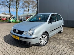 Volkswagen Polo - 1.4-16V Automaat 82.684KM