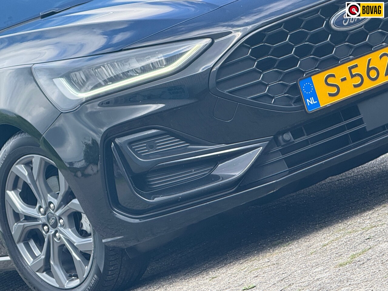 Ford Focus Wagon - 1.0 EcoBoost Hybrid ST Line Style Automaat - Agate Black - Winterpakket - AutoWereld.nl